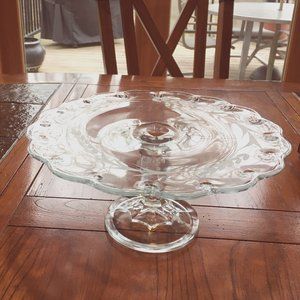 VINTAGE CLEAR GLASS CAKE PLATE WITH ETCHING